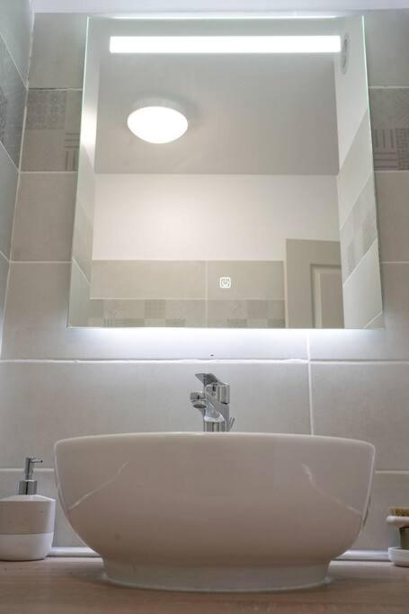 Le Marie-Agnes Appartement Neuf De Standing Фор-де-Франс Екстер'єр фото